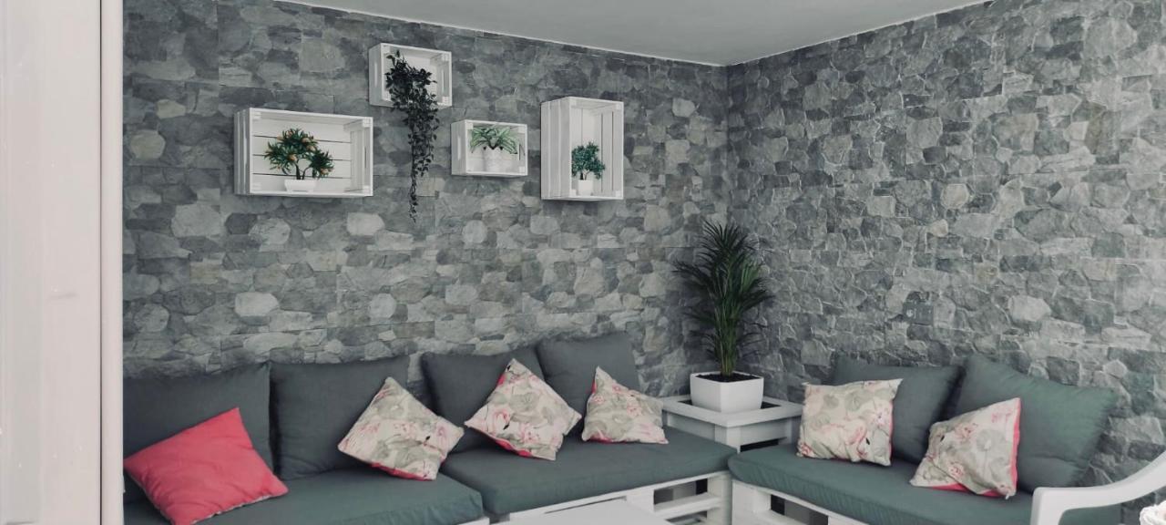 Apartamento Yale Tías Esterno foto